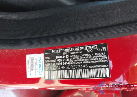 2013 Mercedes-Benz C 250 Sport z USA, uszkodzony, nr VIN WDDGF4HB5DR272495